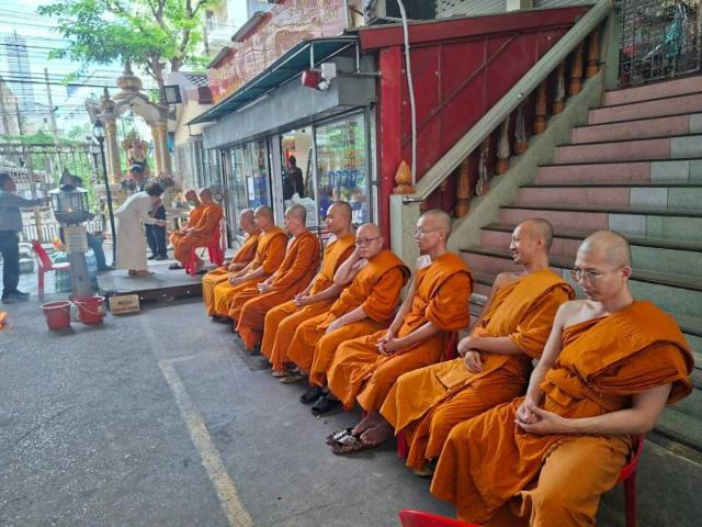 ประมวลภาพงานประเพณีทิ้งกระจาด 2568 วันอาทิตย์ที่ 10 สิงหาคม 2569
